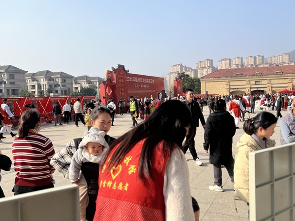 科普大篷車走進(jìn)連江縣潘渡鎮(zhèn)貴新社區(qū)