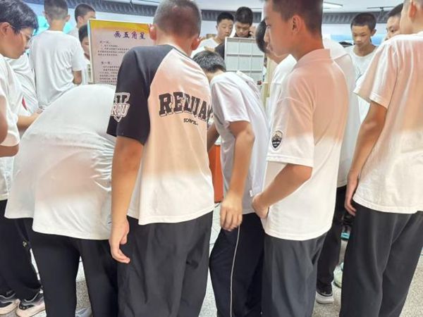 “車”載科學趣，濱江學子遇新知——福清濱江中學科普車活動