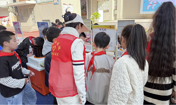 童心探科創(chuàng)，巧手筑未來——福州科技館助力長樂吳航中心小學(xué)第六屆科技節(jié)