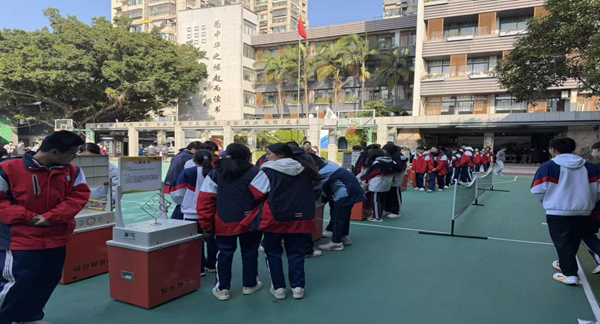 科技大篷車“解鎖”校園新體驗(yàn) 日升少年燃動2025科技探索潮