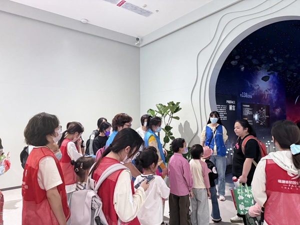 福州科技館攜手福建省助困公益協會開展特殊兒童科普關愛行動 福州科技館攜手福建省助困公益協會開展特殊兒童科普關愛行動