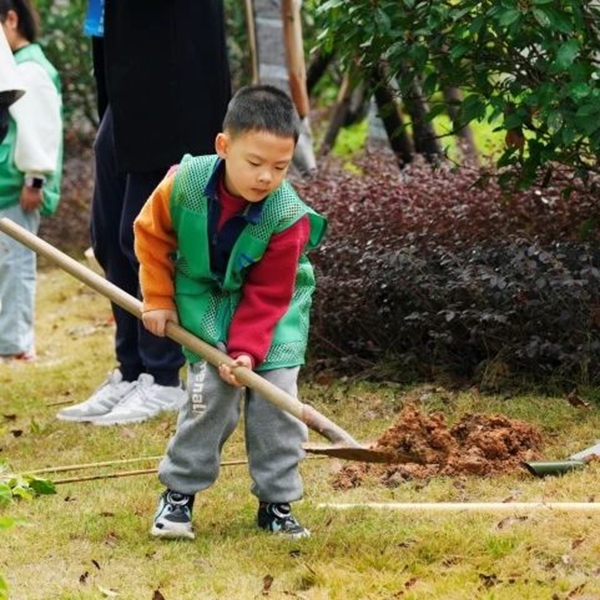 童心植夢·科創(chuàng)未來 | 科技館植樹節(jié)主題活動， 給童年的春天添點“綠”