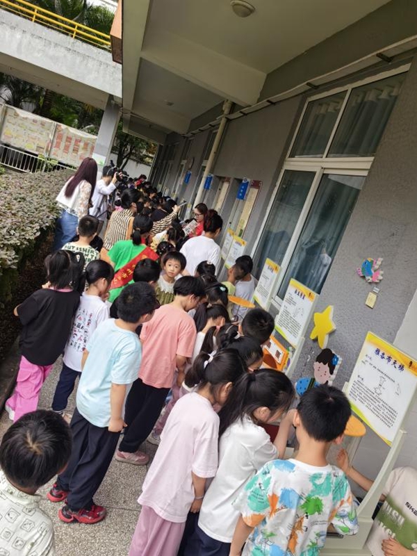 福州市反邪教協(xié)會聯(lián)合多部門開展“貫浩然正氣·筑無邪校園”主題宣傳活動