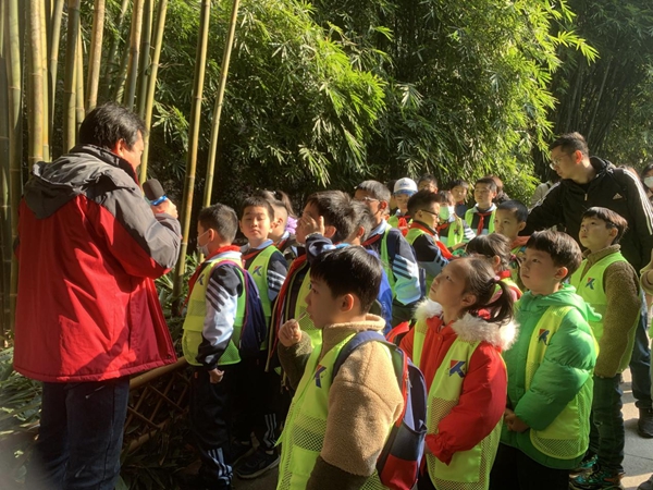 福州科技館開(kāi)展312植樹(shù)節(jié)——“擁抱春天，探索大自然的奧秘”分館研學(xué)活動(dòng)