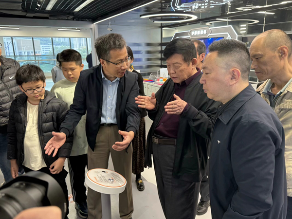 中國工程院院士李玉到訪福州科技館
