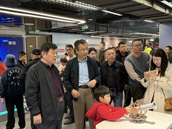中國工程院院士李玉到訪福州科技館