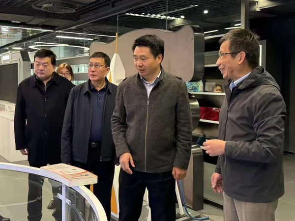 福建省科協(xié)領(lǐng)導(dǎo)調(diào)研福州科技館