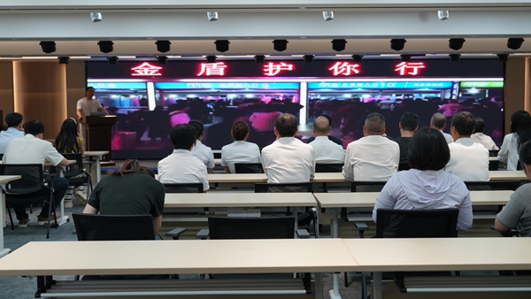 “以練筑防 護(hù)航平安”——福州科技館開(kāi)展2025年防恐應(yīng)急綜合演練