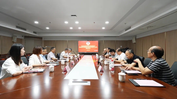 “委員提案履職成果典型案例觀摩” 省、市政協(xié)領(lǐng)導(dǎo)參觀調(diào)研福州科技館