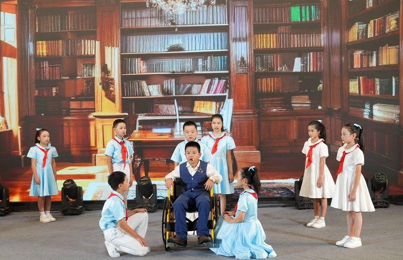 當(dāng)科學(xué)家故事被少年搬上舞臺(tái)：一場(chǎng)跨越時(shí)空的“精神接力”在晉安上演