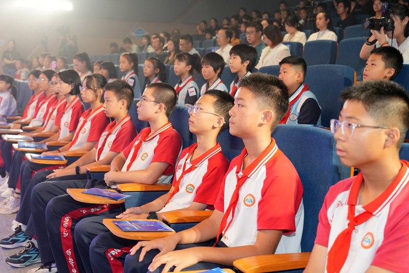 當(dāng)科學(xué)家故事被少年搬上舞臺(tái)：一場(chǎng)跨越時(shí)空的“精神接力”在晉安上演