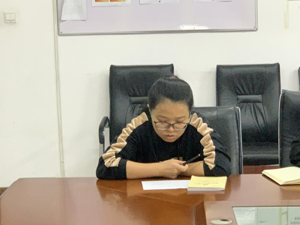 二支部討論預(yù)備黨員轉(zhuǎn)正會(huì)議