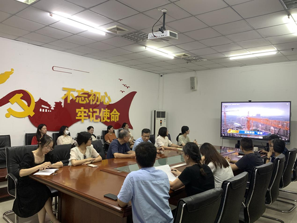 組織觀看廉政教育警示片《受賄來的“幸?！薄贰?月黨員活動日