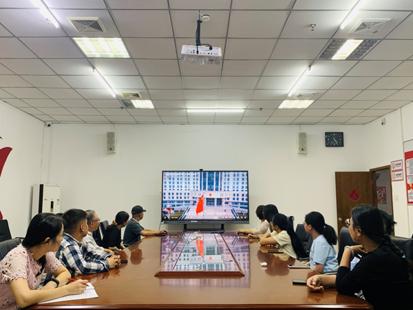 福州科技館組織觀看廉政教育警示片《扣好年輕干部廉潔從政第一?？圩印? width=