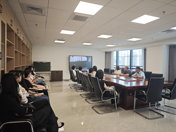 福州科技館組織觀看廉政教育警示片 筑牢拒腐防變思想防線 福州科技館組織觀看廉政教育警示片 筑牢拒腐防變思想防線